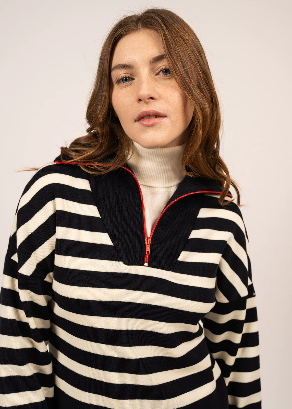 Kleid mit Troyerkragen aus Merinowolle ESPAROS